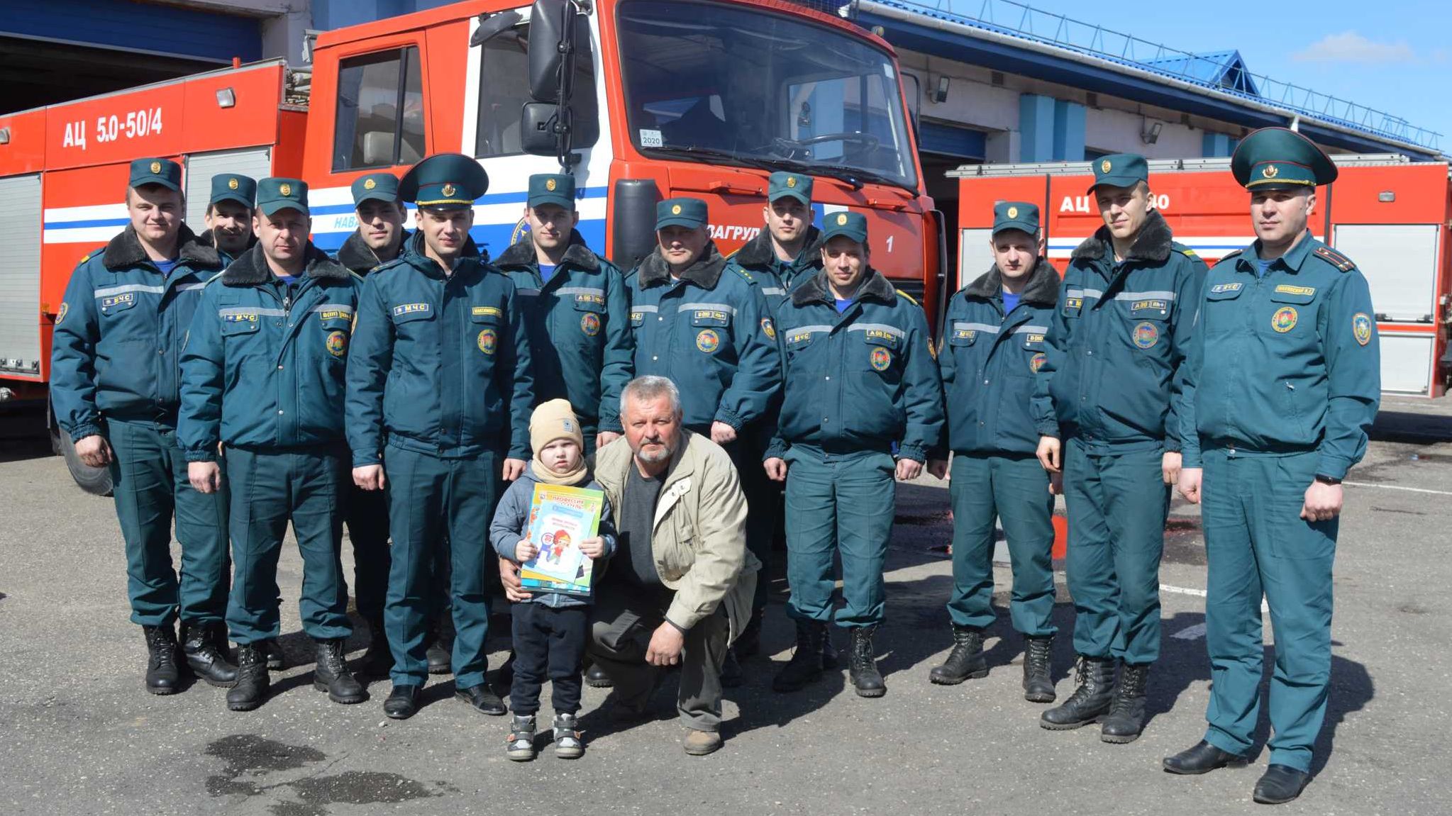 Новогрудок. Ветеранам службы всегда есть что сказать молодым работникам