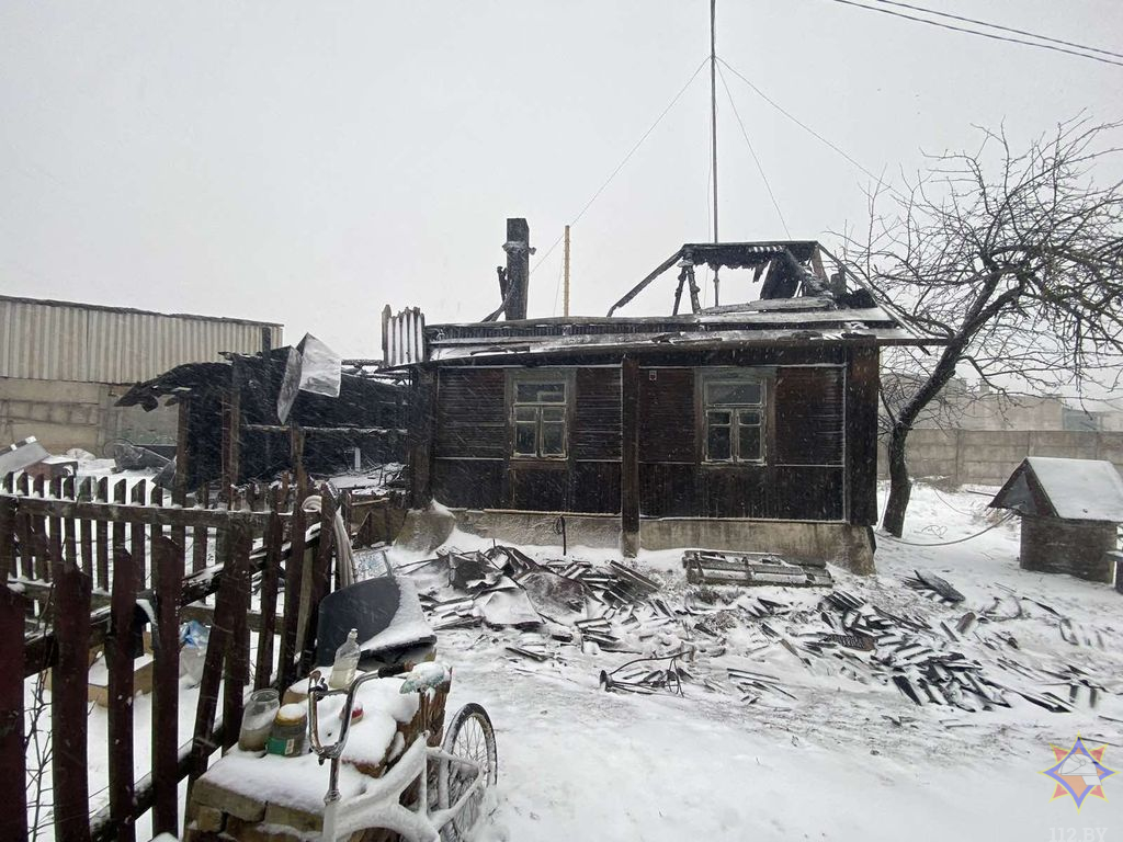 В Сморгони горел частный жилой дом: спасатели ликвидировали пожар