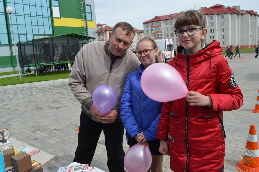 Погода новогрудок сегодня по часам. НОВОРБИТАСЕРВИС Новогрудок. Происшествия Новогрудок. Персонал магазина "хит" Новогрудок отзывы.